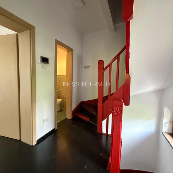 Piata Muncii \ duplex in vila \ etaj 1 + mansarda \ 3 camere - 80mp \ - 7