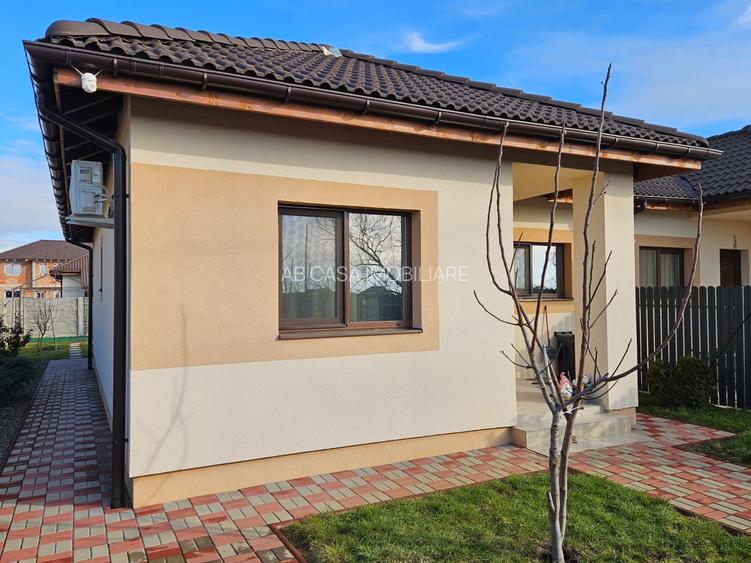 Duplex deosebit, pe parter, Moșnița Nouă, lângă Timișoara, comision 0% - 2