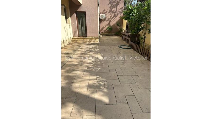 REV2004778 Vila 6 camere zona Baicului - Obor 280 mp - 10