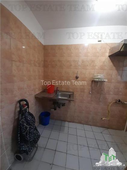 Bd Basarabiei -Parcul National- Vanzare  Garsoniera in bloc  Anvelopat-Libera - 6