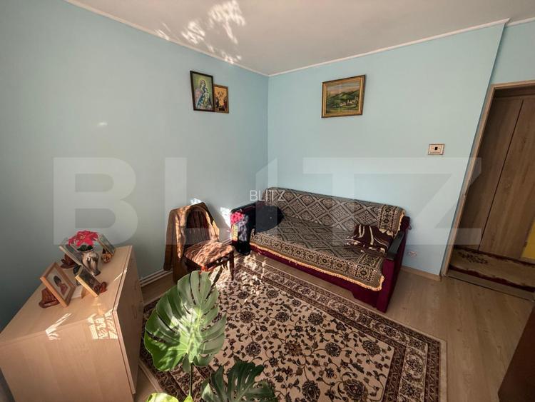 Apartament de 3 camere, 71 mp, zona Nicolina 1 - 5