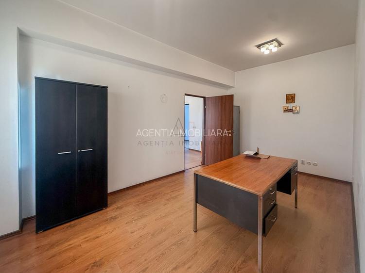 Spatiu de Birouri Sau Comercial | Soseaua Chitilei | Parcare - 2