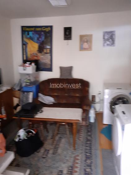 Vand casa P + M, cu 5 camere in zona 7 Noiembrie - 5