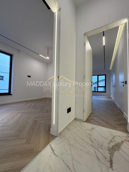 Vila individuala *432mp* + curte // 6 locuri Parcare / Pipera-Tunari - 23