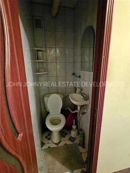Apartament 3 camere decomandatStr. Uioara - 8