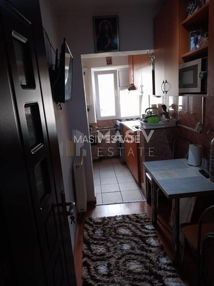 Garsonieră decomandată de vânzare în stațiunea Azuga - 2