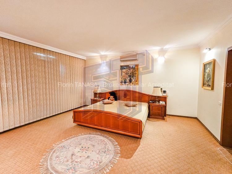 Vanzare casă/vila care refuză trecerea timpului - Zona Capitale - 11