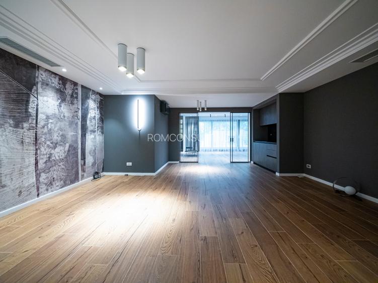 Vanzare - O proprietate magnifica cu gradina in Cartierul Francez - 11