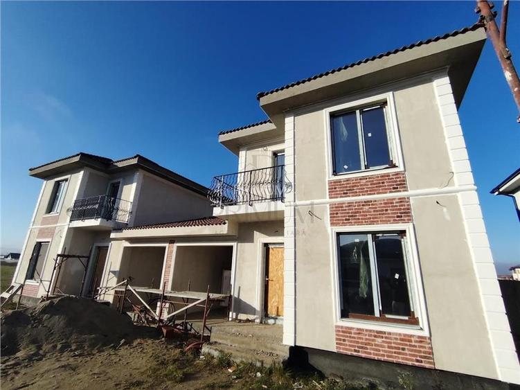 Duplex despartit prin garaj - personalizare interioara - toate utilitatile - asf - 3