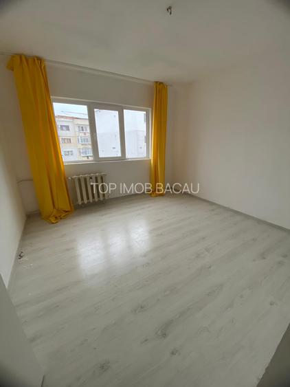 2 decomandate ETAJ 3, RENOVAT, zona Nord - 5