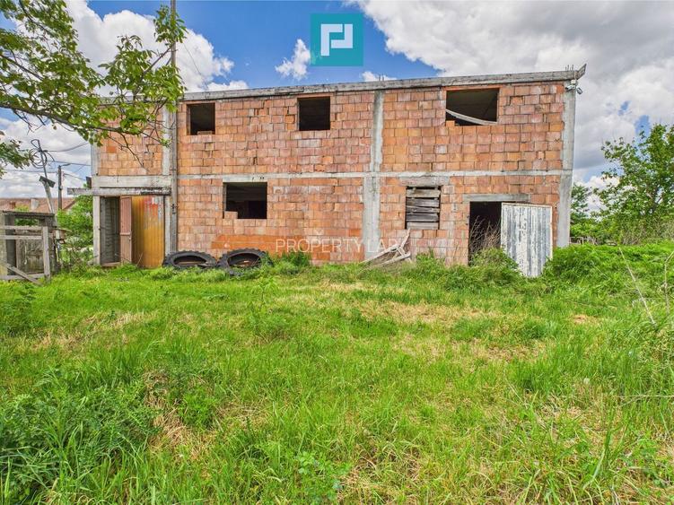 Casă mare, la rosu cu teren generos în Șimand - 2