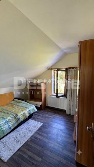 Casa spatioasa cu teren de 800 mp, Muntenii de Jos - 5 camere - 19