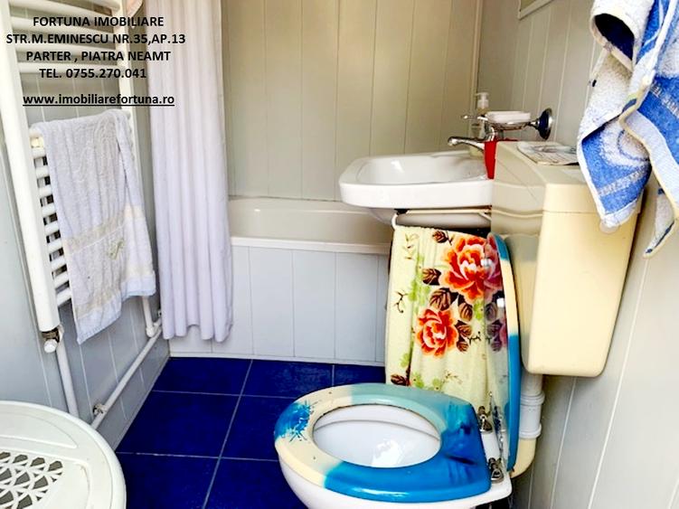 Casa si 107 mp teren,cu beci si loc parcare, zona Centru - Piatra Neamt