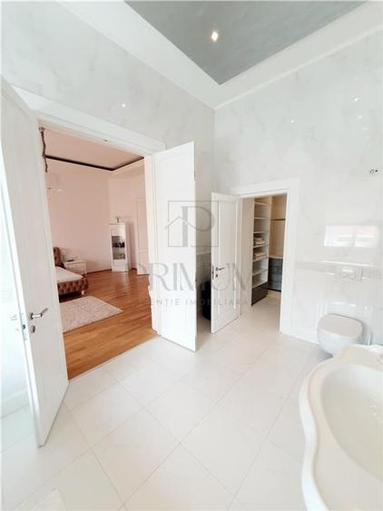 NEPTUN - 3 CAMERE - SPATIOAS - INALT - RENOVAT - 2 BAI - VILA ISTORICA - ZONA SU