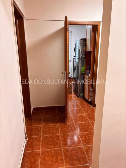 Apartament 4 camere-Brancoveanu-Berceni-Loc Parcare - 2