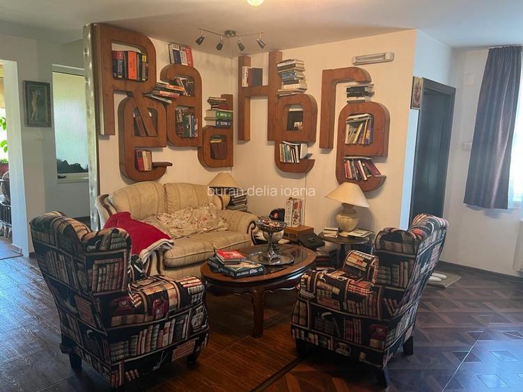 Vila de vanzare, la intrare in Paclisa - 9