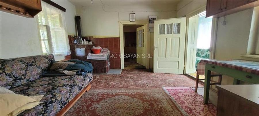 casa sat Sangatin, jud.Sibiu, cu teren1.93 Ha,comision 0 - 7