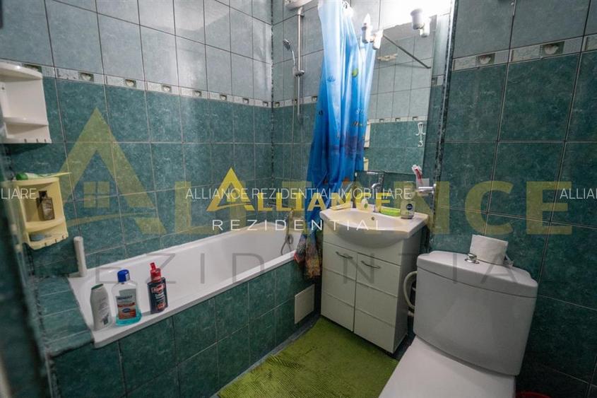 Piata Sudului - 3 Camere - 4 min Metrou - NECESITA Renovare - 3