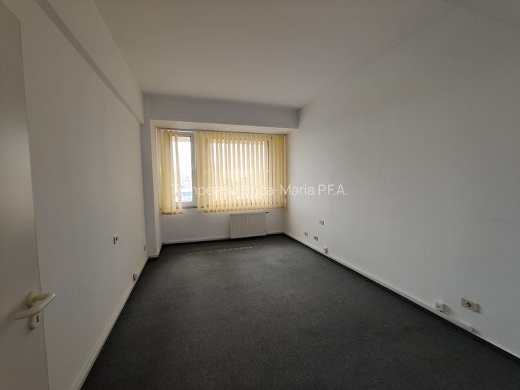 Universitate - Hotel Novotel birouri intre 34 mp - 980 mp - 4