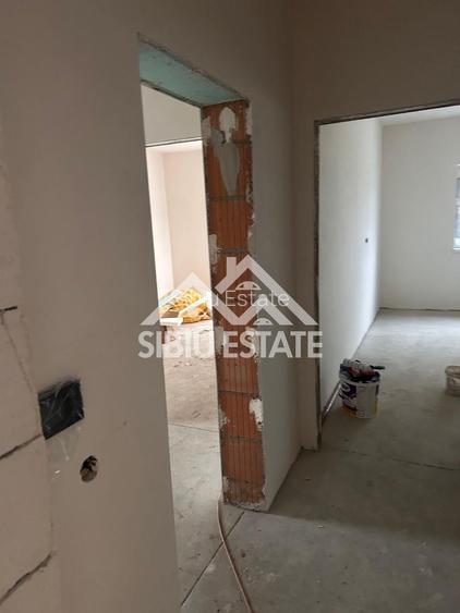 Apartament modern decomandat cu 2 camere si balcon în Șelimbăr - 5