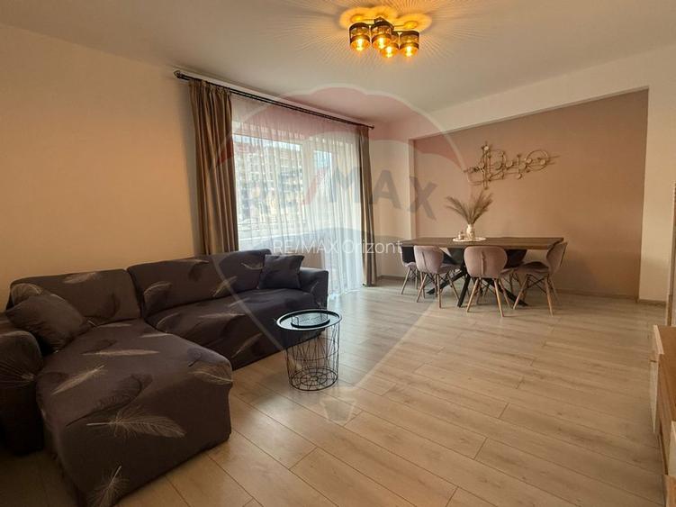 Apartament cu 3 camere, 2 bai și loc de parcare - 50