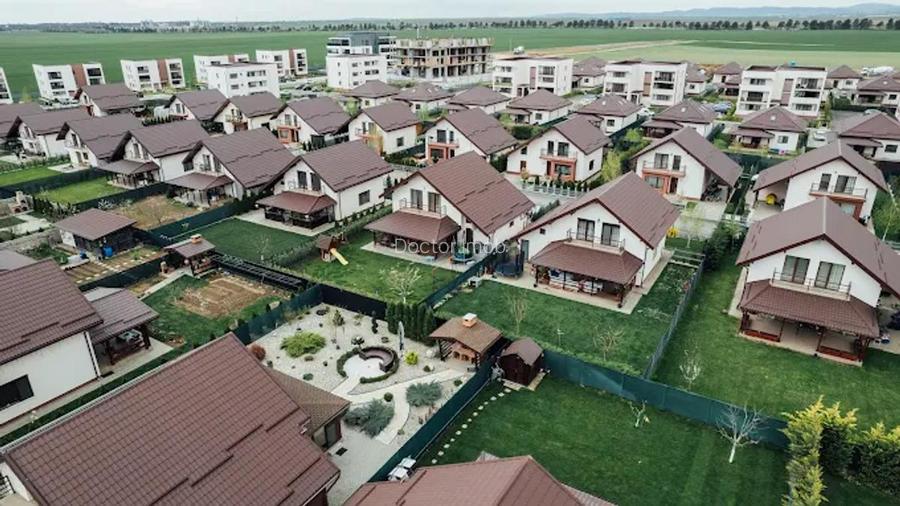 MAGNOLIA VILLAGE! Casă nouă, prima inchiriere, cu vedere la munte! - 15