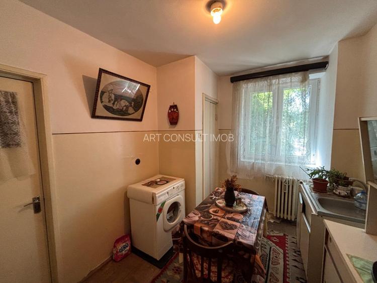 Apartament 2 Camere | Giurgiu | Necesita Renovare | Palatul Copiilor| Comision 0 - 10