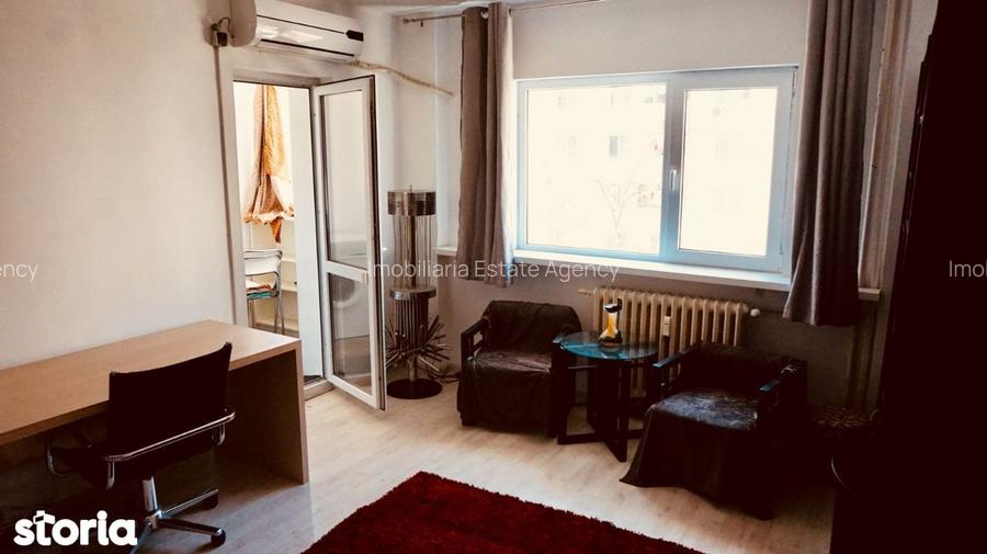 Garsoniera Dristor, bloc stradal, 4 minute de metrou, mobilată si utilată modern - 2