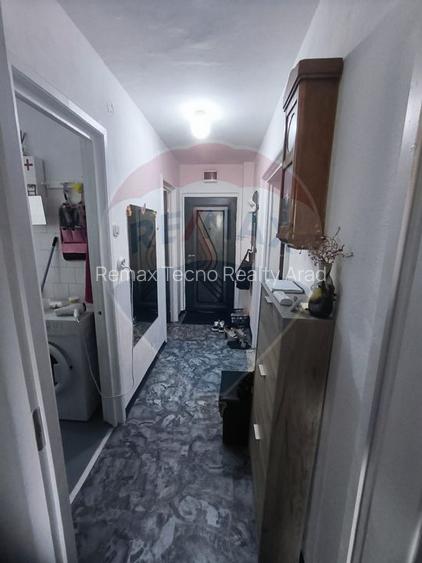 Vanzare ap 3 cam etaj 1 decomandat Miorita sau schimb cu 2 cam si dif - 23