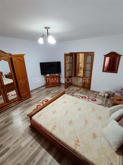 Vila ELEGANTA Chercea 244mp construiti si 447mp teren - 13