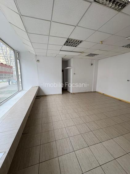 Spatiu comercial - ULTRACENTRAL  Focsani - 33 mp - 4