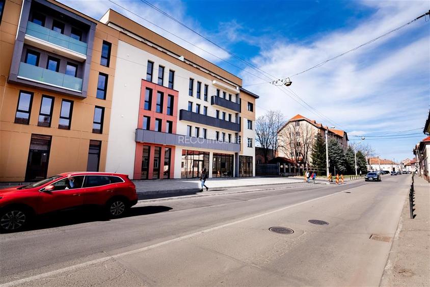 RECO Spatiu Comercial Ultracentral, 516mp, cu locuri de parcare, acces dublu - 9