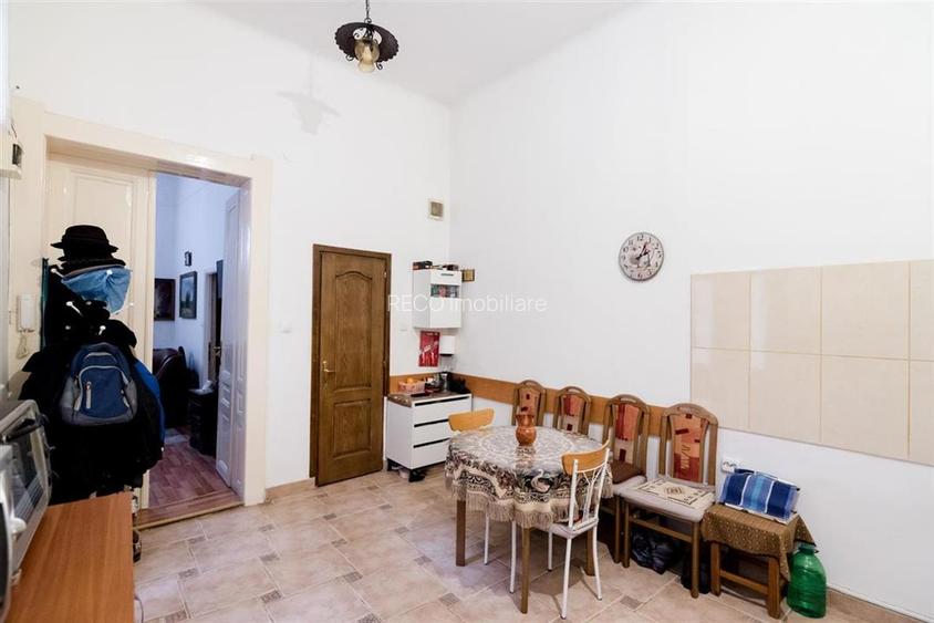 RECO Apartament ultracentral 2 camere-62 mp utili- zona str. Avram Iancu - 12