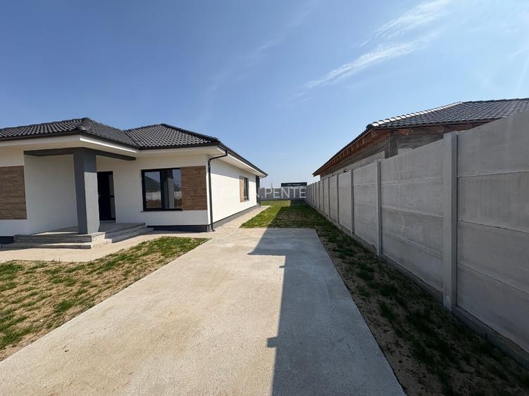 Casa noua parter cu PANOURI FOTOVOLTAICE, teren 553 mp - 13