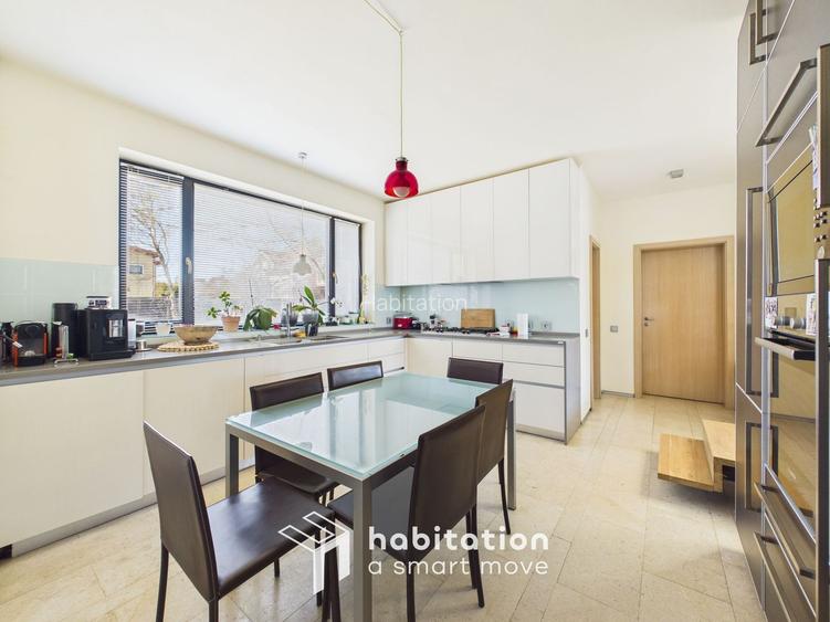 Vilă exclusivistă | 275 mp utili | Teren 700 mp | Garaj & Terasă - 36