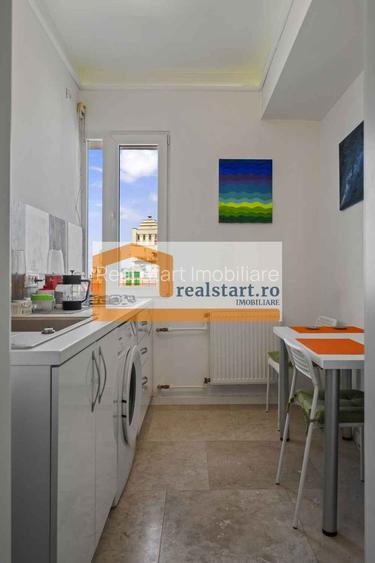 Pta Romana, Vedere spectaculoasa, Renovat total, inclusiv instalatii - 12