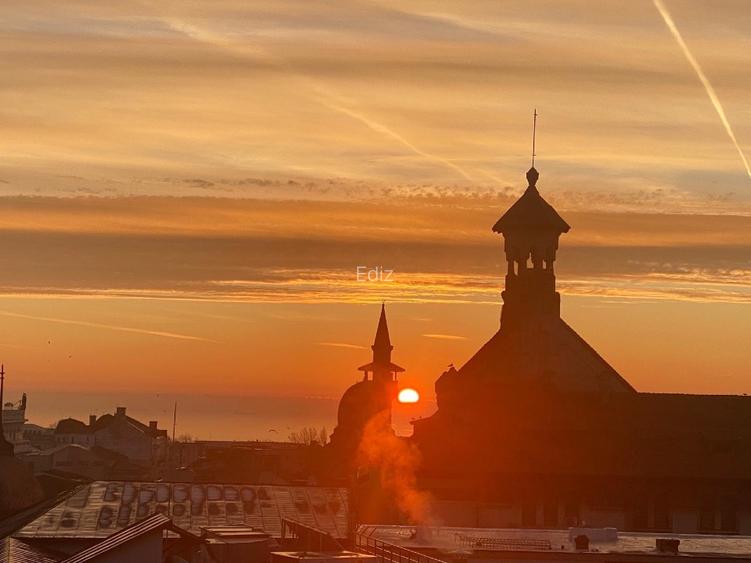 Penthouse cu vedere panoramica la mare in centrul vechi - 15