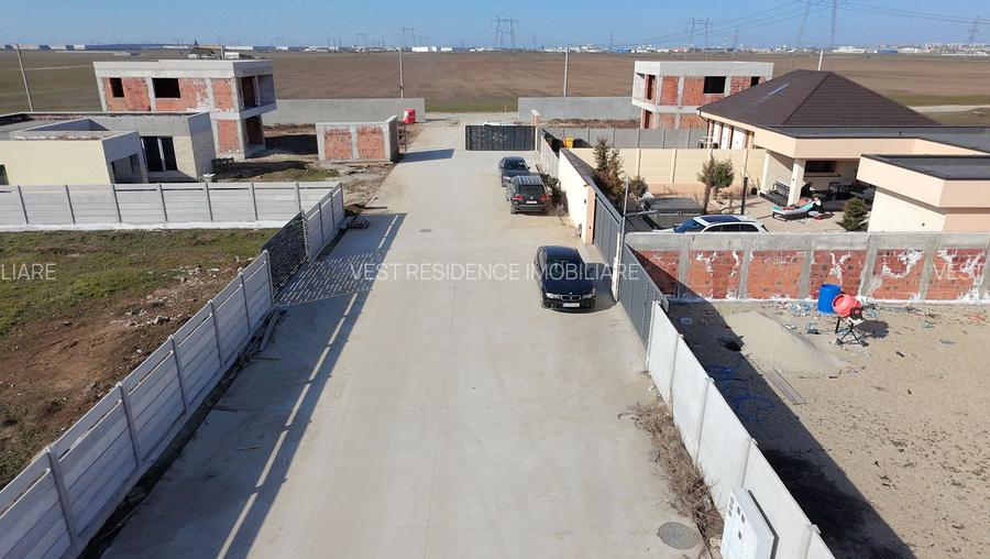 Complex de case individuale cu 4 camere, pe parter. Comision 0 - 9