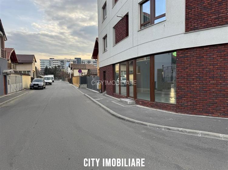 Spatiu Comercial Modern, Parter, 135 mp, 4 Parcari, Bulgaria - 15