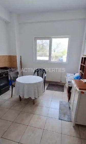 Vila 2013,mansardata 2018,P+1+M, 5 camere,bai 4, su 150mp,teren 550mp, parcari 4 - 11