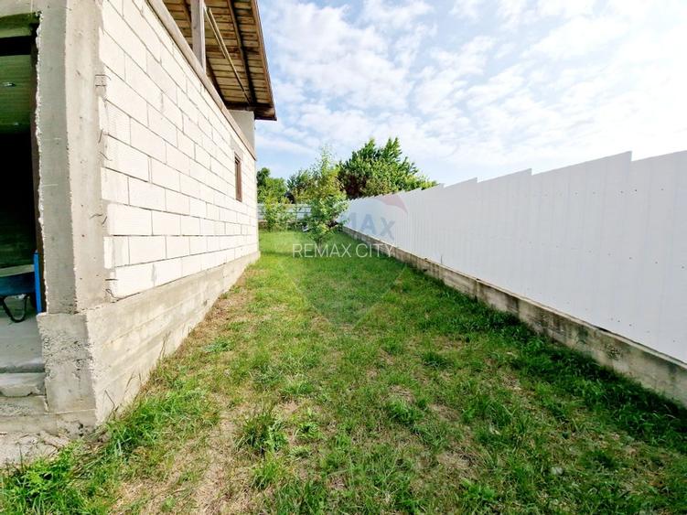 Casă spațioasă S+P+1E+M și teren generos 1664 mp - 48