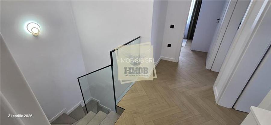 Casa de lux cu 4 camere 2 bai balcon 2 parcari in Selimbar - 14