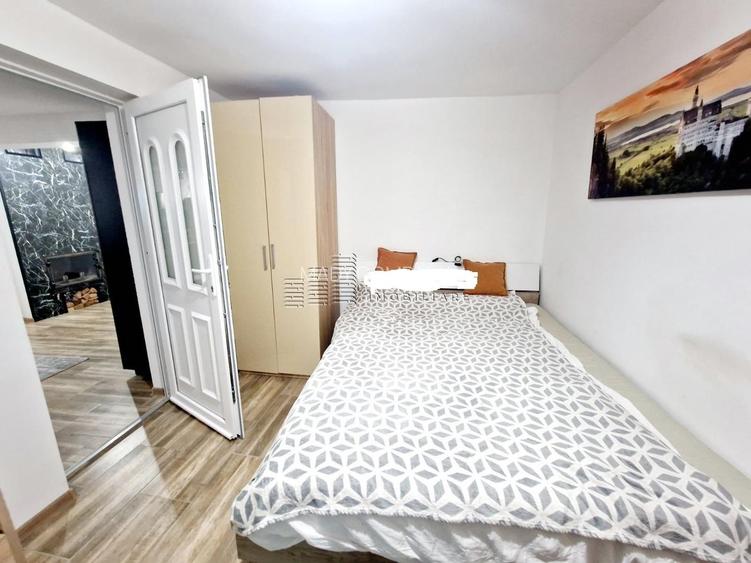 Casa cu 4 camere,decomandate, zona Medeea - 2
