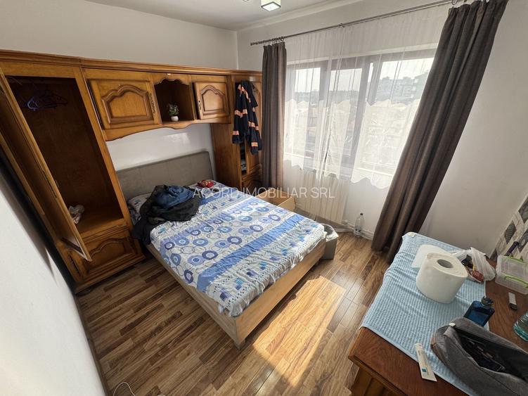 Apartament 3 camere zona Inel 1 - 3