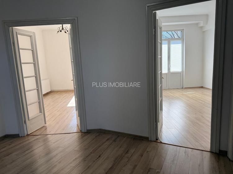 Apartament 3 camere  pretabil birou/ cabinet in zona Victoriei-Lascar Catargiu - 2