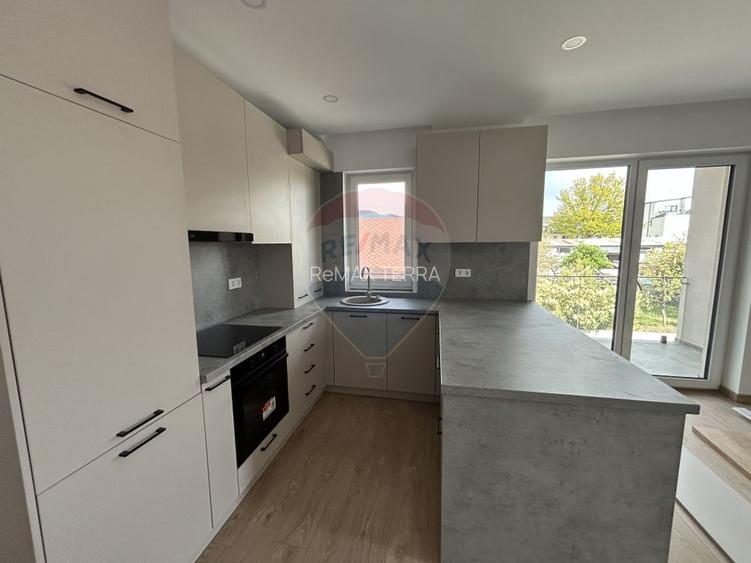 Apartament cu 2 camere MOBILAT UTILAT de vânzare în zona CENTRU VECHI - 9