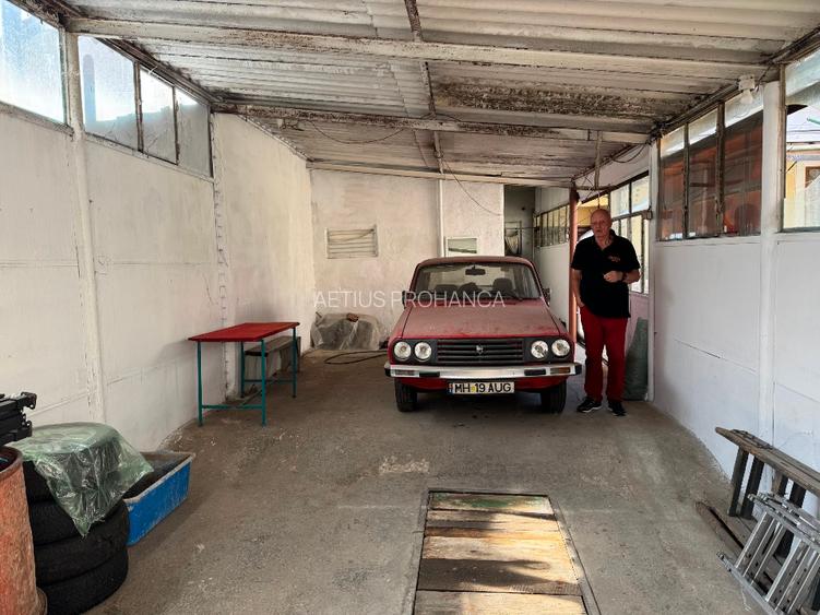 CASA INDIVIDUALA SOLIDA + ANEXE , STR EMINESCU, LA 5 MINUTE DE PIATA MICA - 15