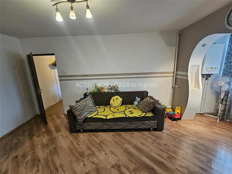 Resita, 2 Cam. Mobilat+Utilat, Micro 3 - 26