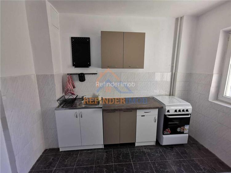 Apartament de vanzare cu 2 camere, zona Titan - Piata Minis - 4