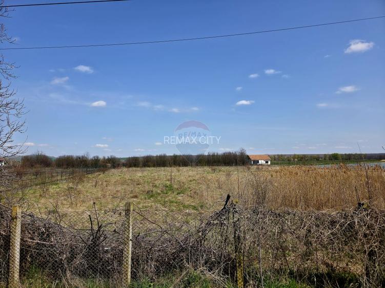 Teren 7,000mp Girov / deschidere 45 metri - 2